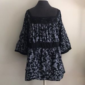 Black and gray blouse